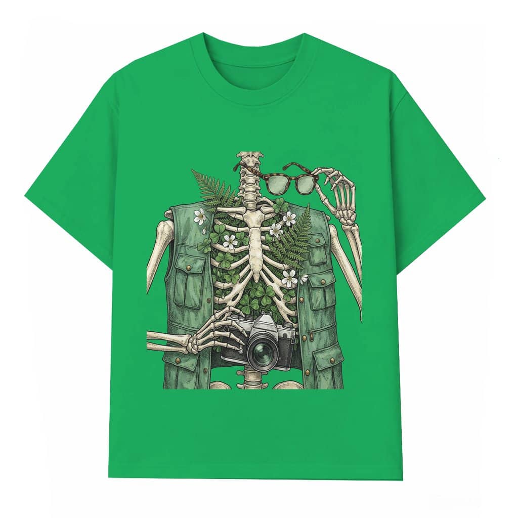 Irish Photographer Skeleton Tee – St. Patrick's Day Gift for Photographers Funny