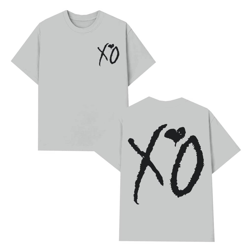 XO Heart Minimalist Couple T-shirt – Gift for Couples