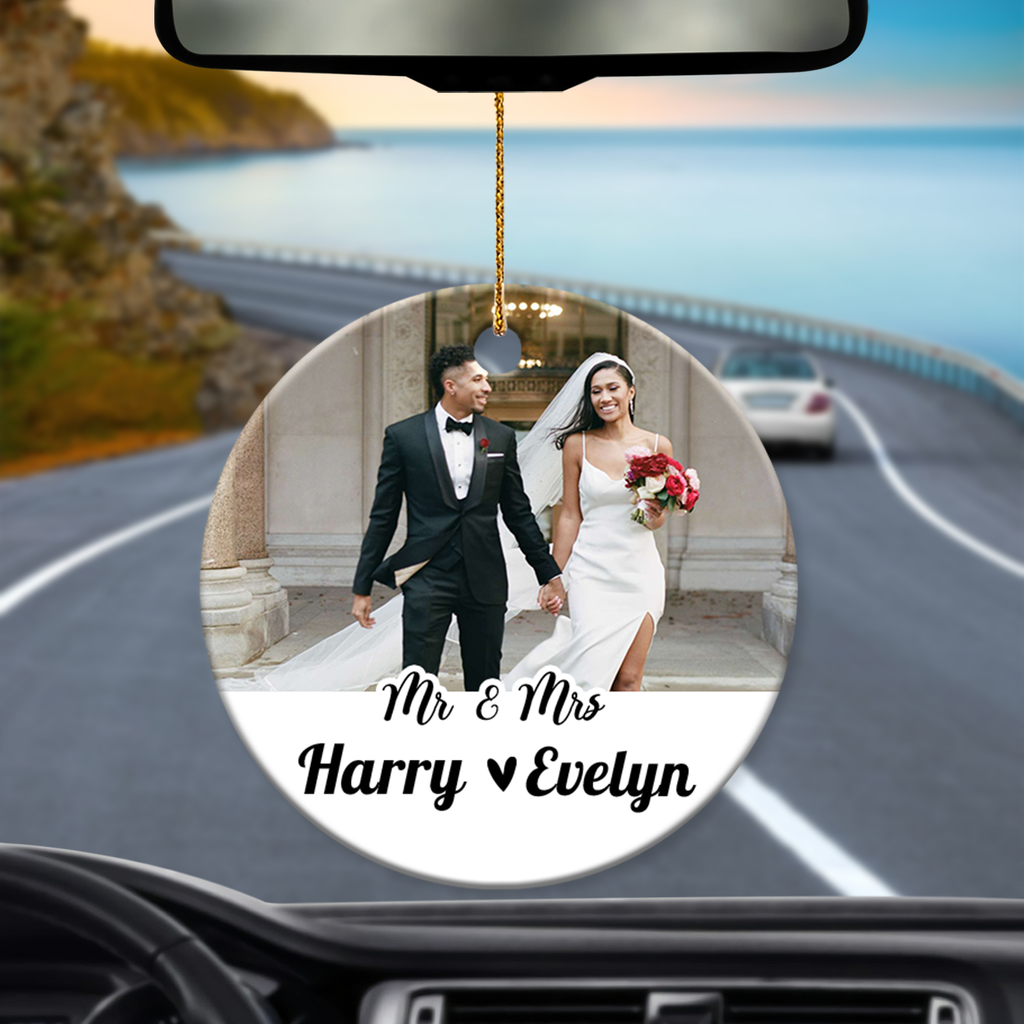 Custom Wedding Gifts for Couple Mr & Mrs Ornament with Photo - Personalized Ceramic Picture Car Pendant Decor