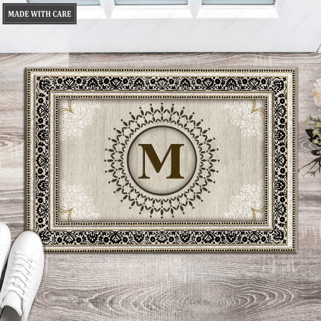 Luvingrace L29 Monogram The First Letter of Family Name Personalized Doormat