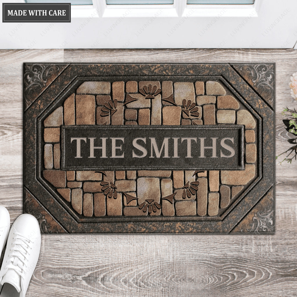 Luvingrace L39 Monogram Collection Family Name Personalized Doormat