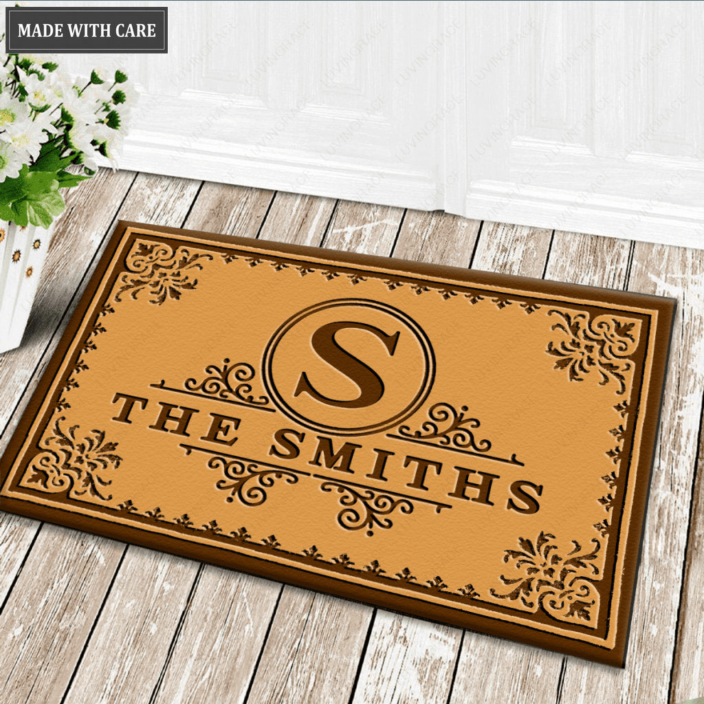 Luvingrace M01 Vintage Monogram Collection Family Name Personalized Doormat