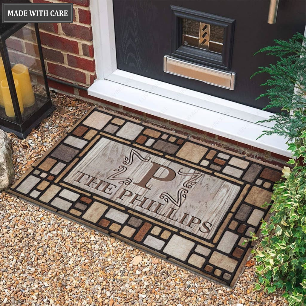 Luvingrace M19 Elegant Monogram Collection Family Name Personalized Doormat