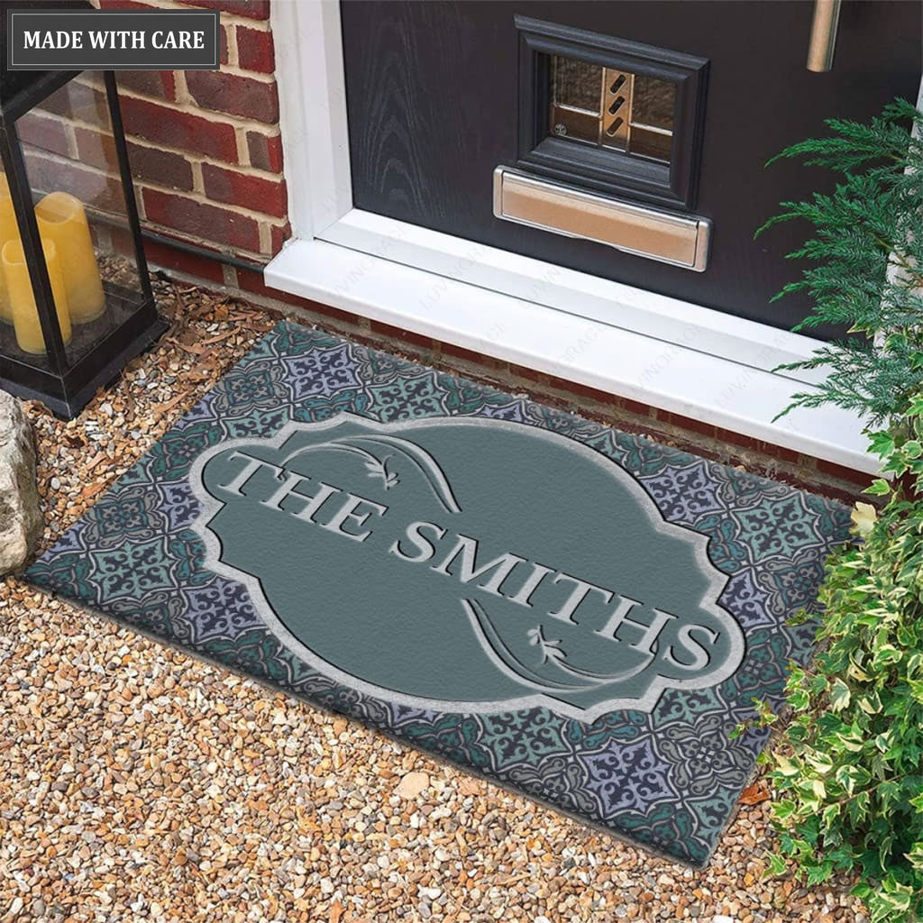 Luvingrace M21 Decorative Monogram Collection Family Name Personalized Doormat