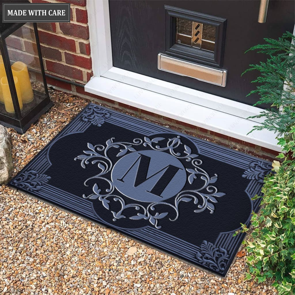 Luvingrace M27 Decorative Monogram The First Letter of Family Name Personalized Doormat
