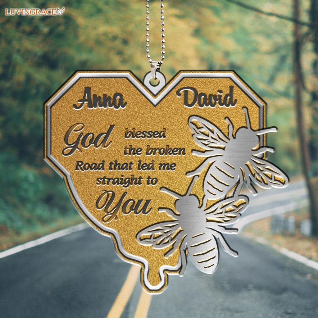 Luvingrace M75 Bee Couple God Blessed Personalized Ornament