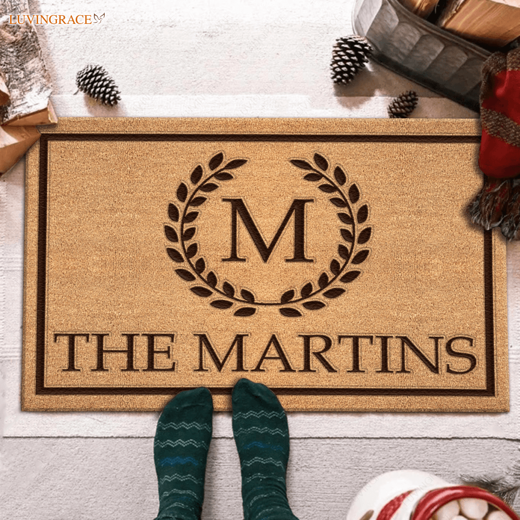 Vintage Monogram Wreath Family Name Personalized Doormat