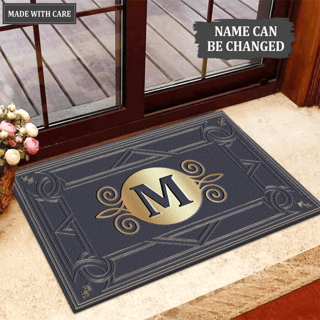 Luvingrace L02 Vintage Monogram The First Letter of Family Name Personalized Doormat