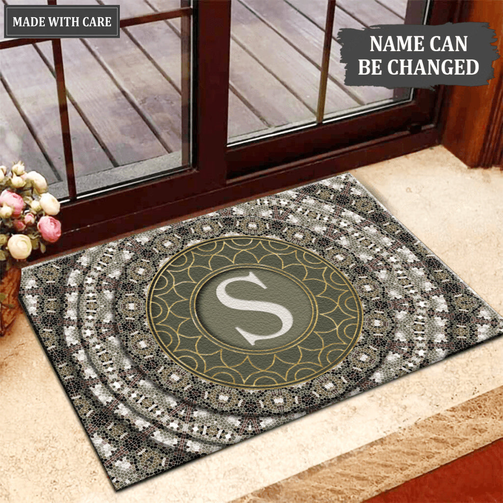 Luvingrace L38 Monogram The First Letter of Family Name Personalized Doormat