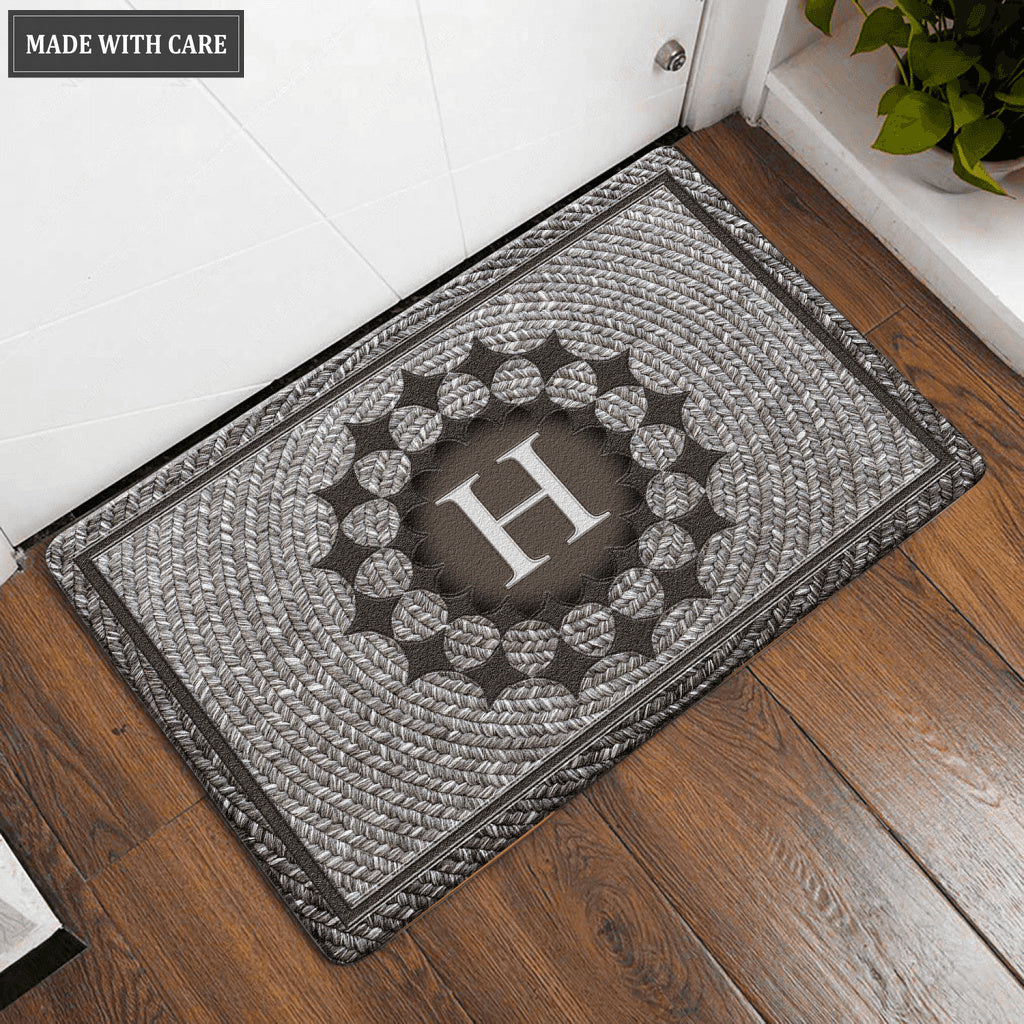Luvingrace L43 Monogram The First Letter of Family Name Personalized Doormat