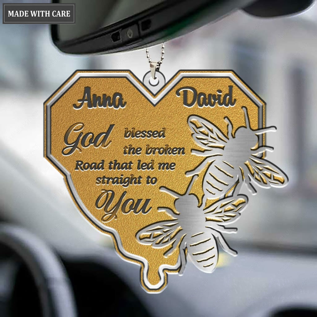 Luvingrace M75 Bee Couple God Blessed Personalized Ornament