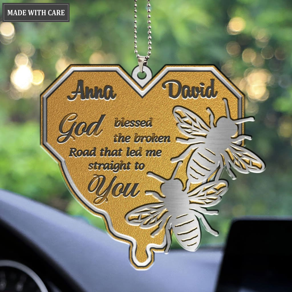 Luvingrace M75 Bee Couple God Blessed Personalized Ornament