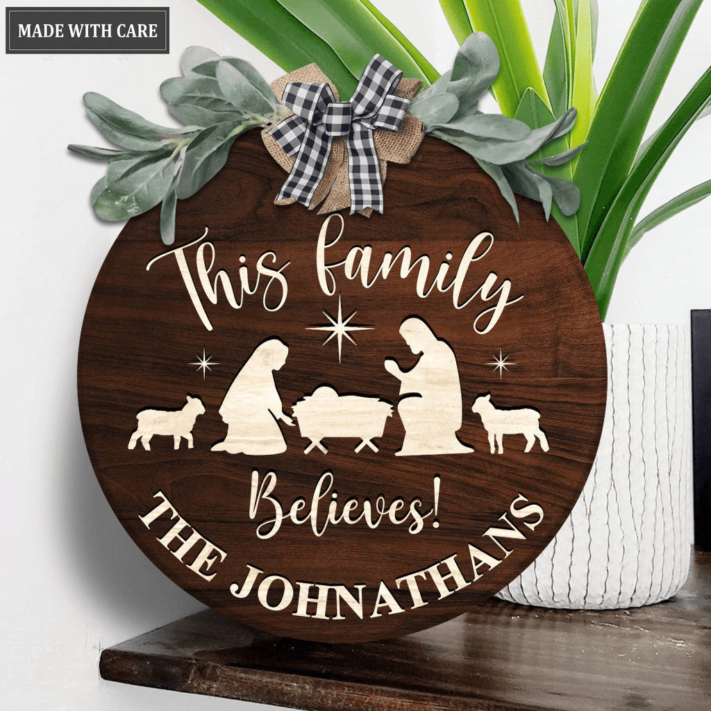 Personalized This Family Believes Round Sign With Bow Door Hanger
